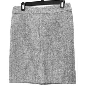 Banana Republic houndstooth gray wool skirt